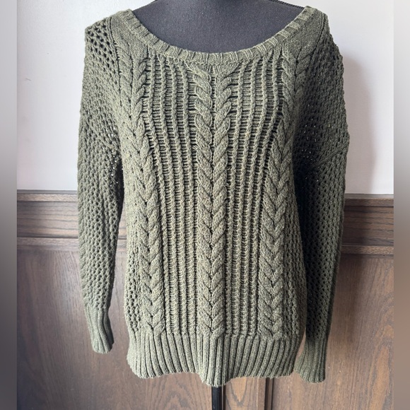 American Eagle Outfitters Sweaters - American Eagle Outfitters Dark Green Knit Sweater Euc medium
